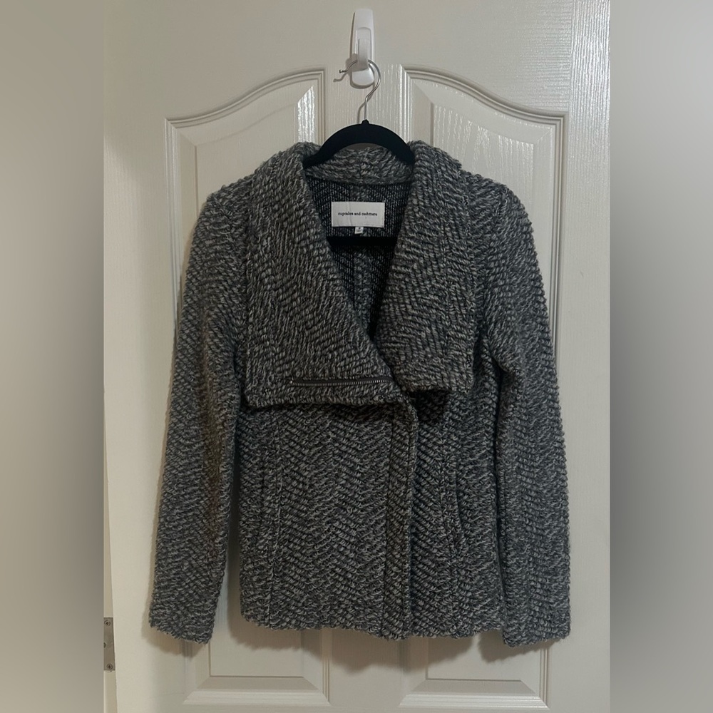 Women’s Cupcakes and Cashmere Wool Blend Herringbone Chevron Zip Moto Jacket S.‎